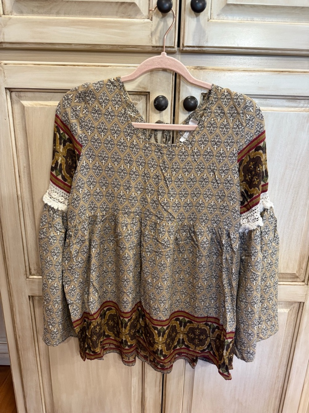 entro Olive Beige Boho Border-Print Peasant Tunic